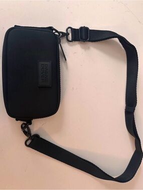 Dagne Dover Black Phone Sling